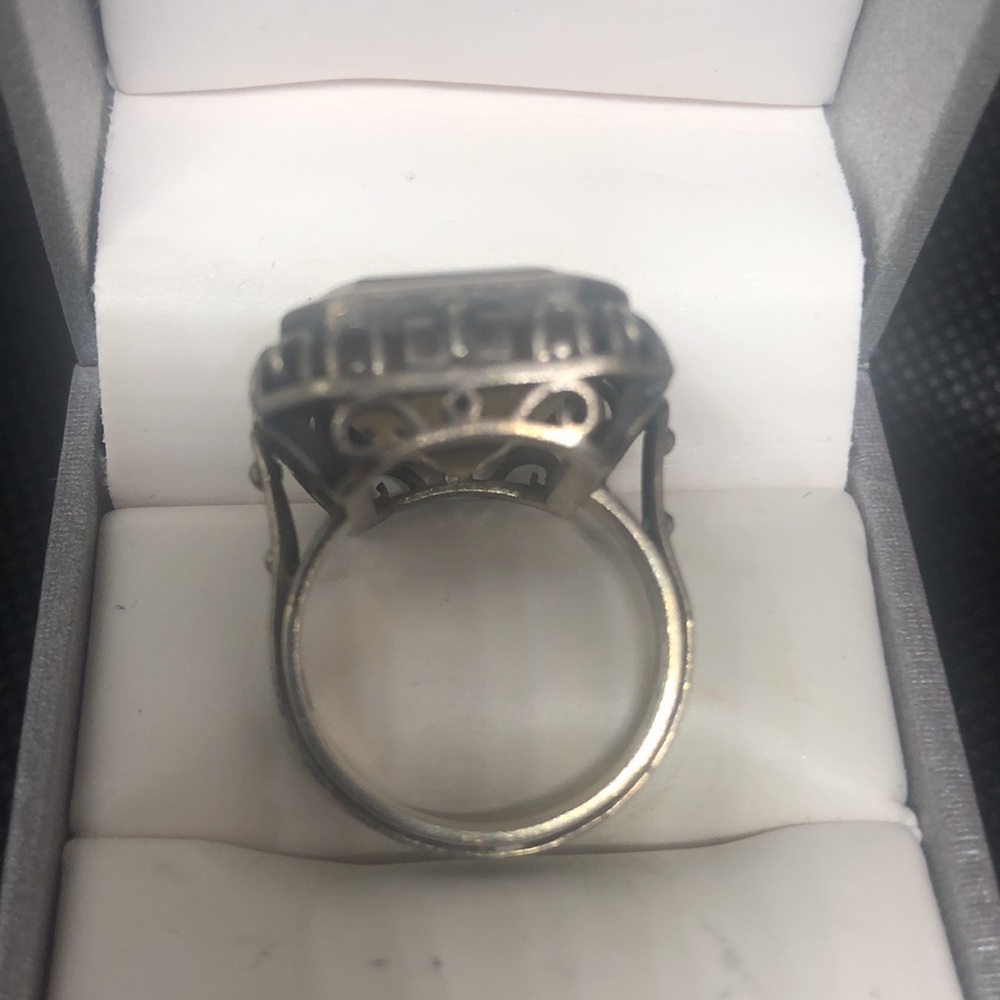 Ring - Picture 5 of 5